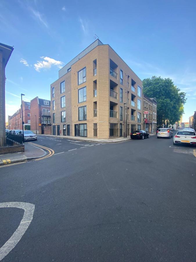 Central London, Jaccuzzi,Newbuild, 2 bedrooms two baths Buitenkant foto